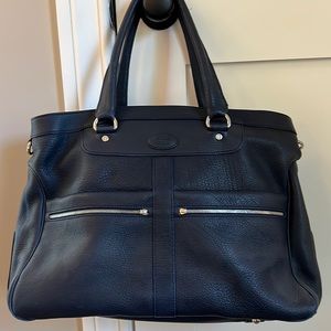 Tods Shoulder Bag with zipper closure